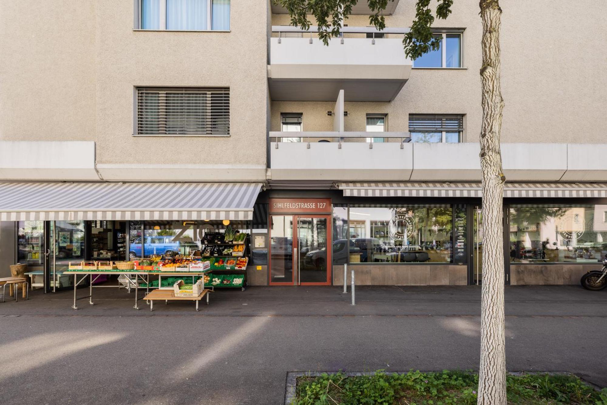 Ema House Serviced Apartments Aussersihl Zúrich Exterior foto