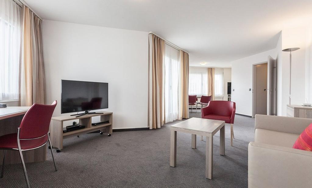 Ema House Serviced Apartments Aussersihl Zúrich Exterior foto